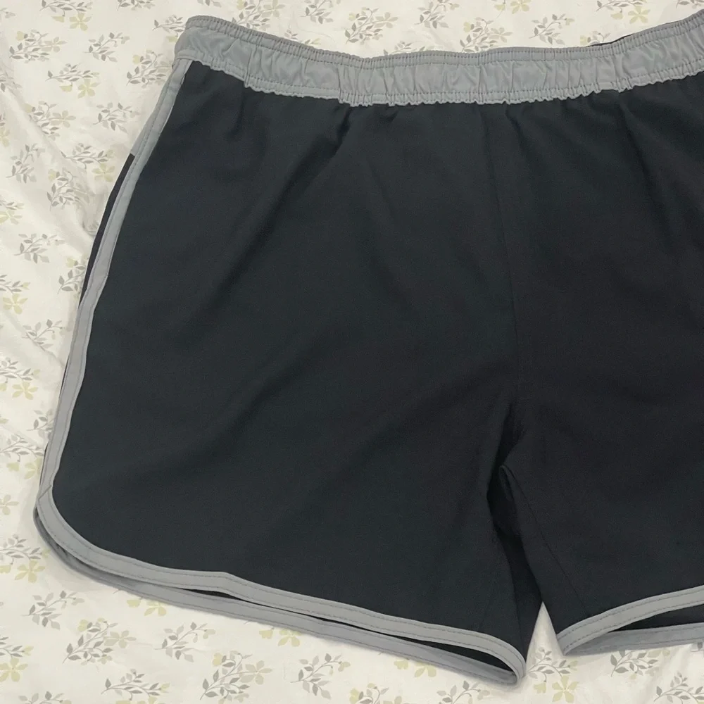 Speedo XL Black/Grey Swim Trunks with Pockets‎